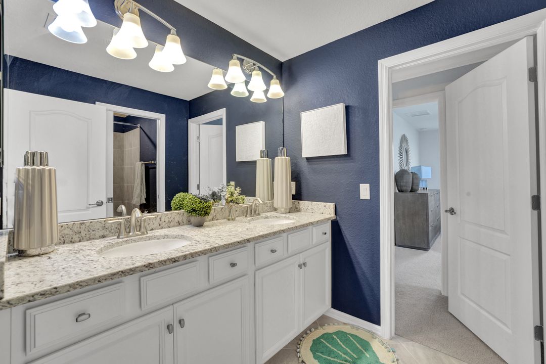 2369 Tangerine Ln, Naples, FL 34120