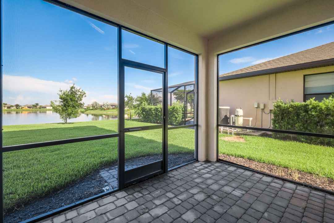 14453 Vindel Cir, Fort Myers, FL 33905