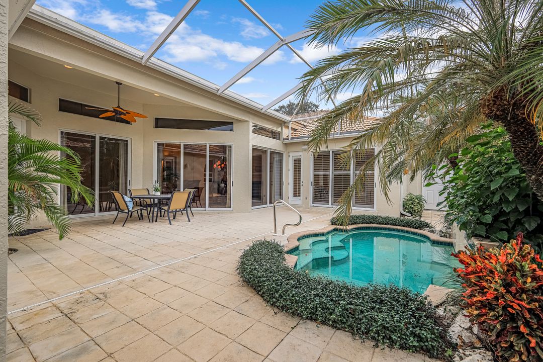 27568 Riverbank Dr, Bonita Springs, FL 34134