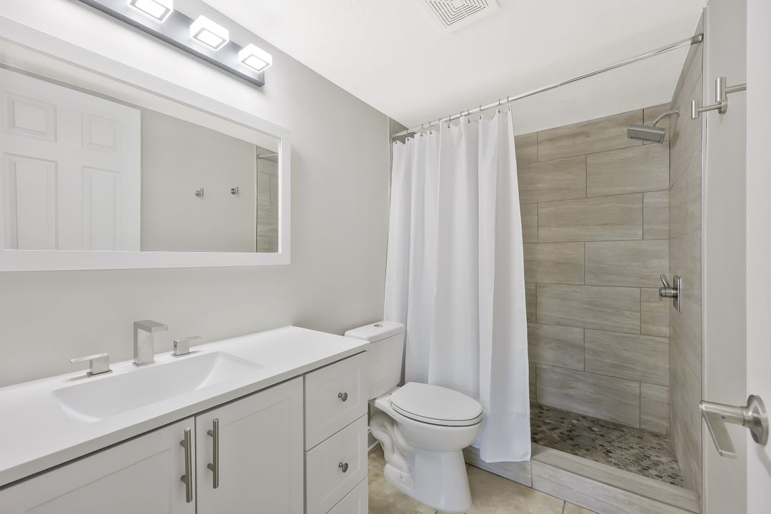 1211 Rosemary Ct #C104, Naples, FL 34103