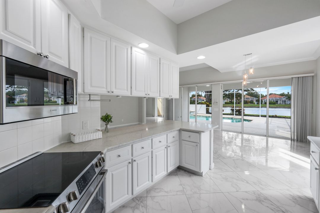 3759 Whidbey Way, Naples, FL 34119