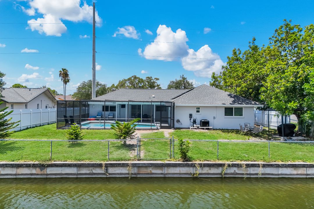 1813 Hancock Bridge Pkwy, Cape Coral, FL 33990