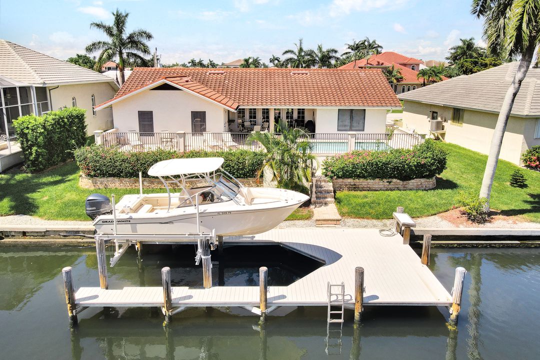 421 Cottage Ct, Marco Island, FL 34145