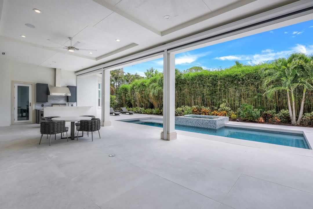 569 Neapolitan Way, Naples, FL 34103