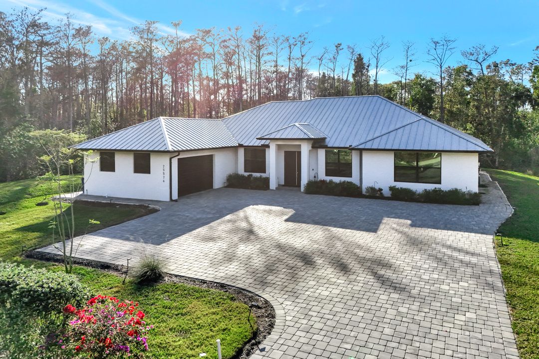 25526 Busy Bee Dr, Bonita Springs, FL 34135