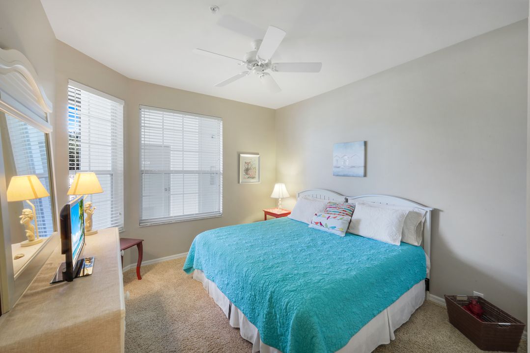 8247 Parkstone Pl #205, Naples, FL 34120