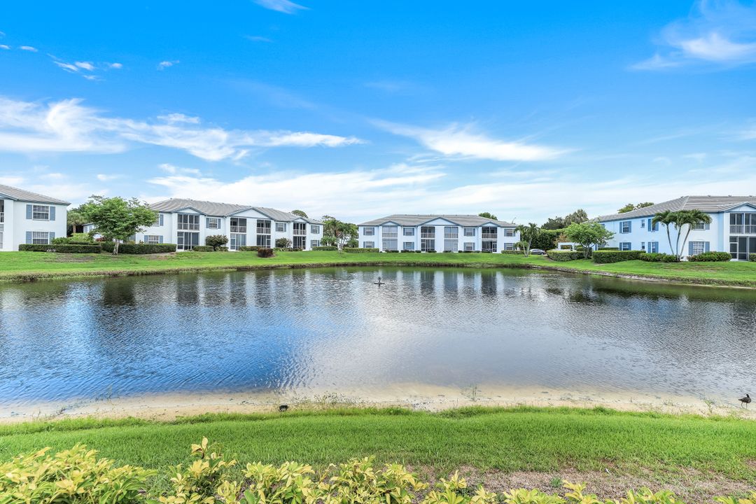 859 Tanbark Dr #101, Naples, FL 34108