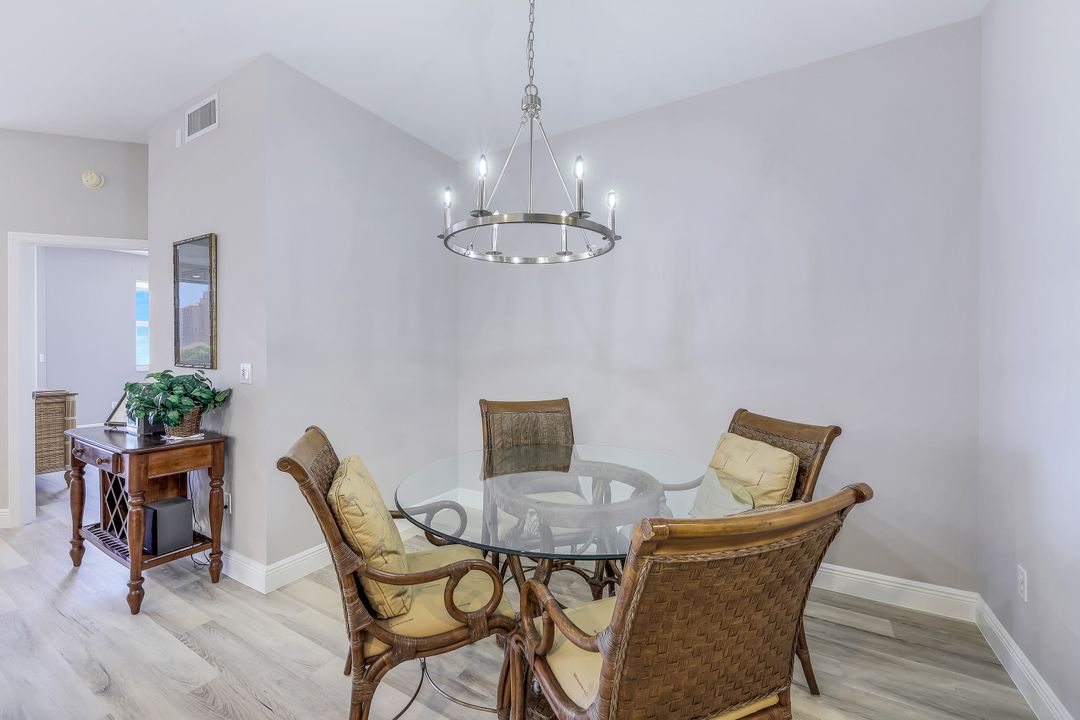 460 Launch Cir #503, Naples, FL 34108