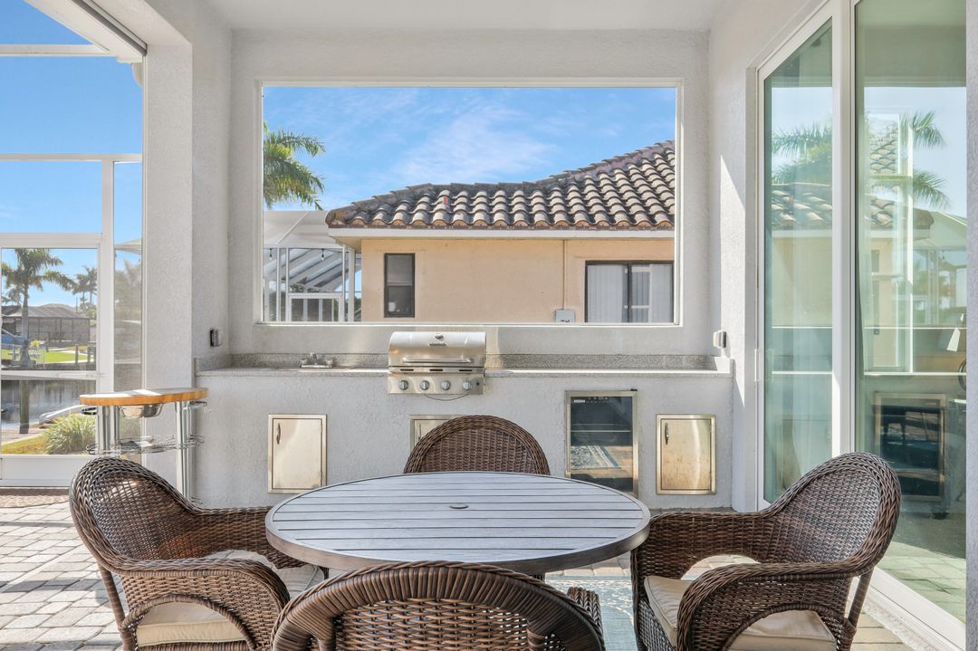 4909 Seville Ct, Cape Coral, FL 33904