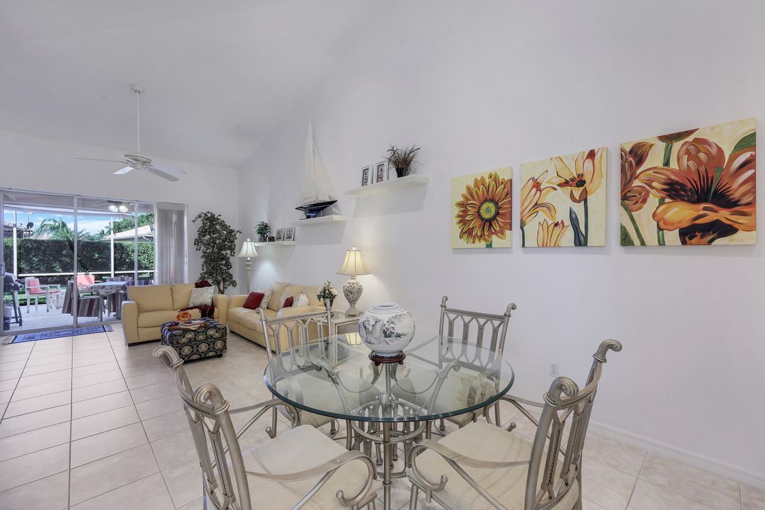 6721 Calumet Dr, Naples, FL 34113