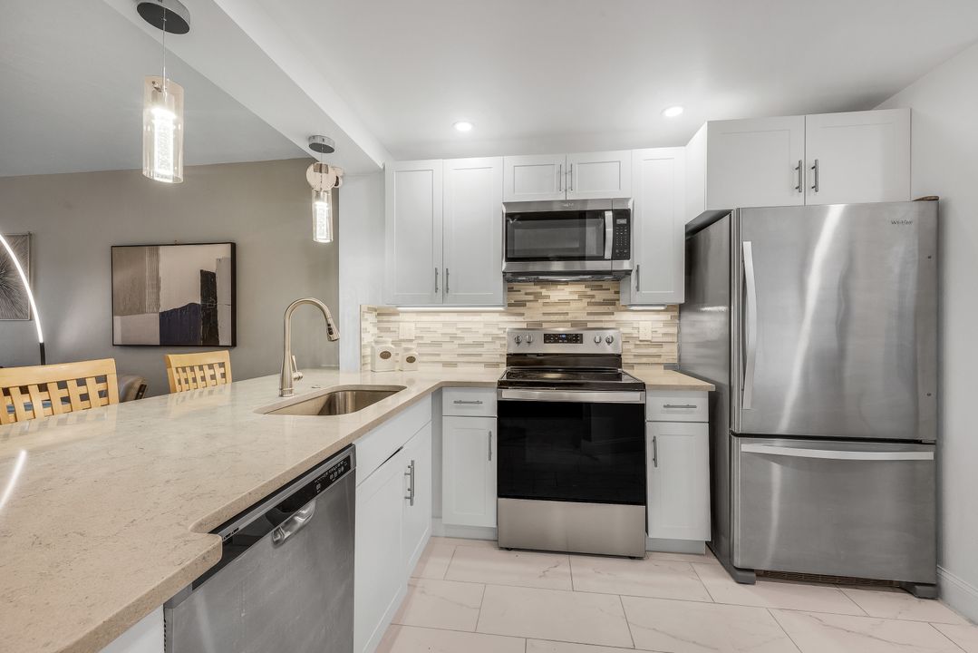 4616 SE 5th Pl #107, Cape Coral, FL 33904