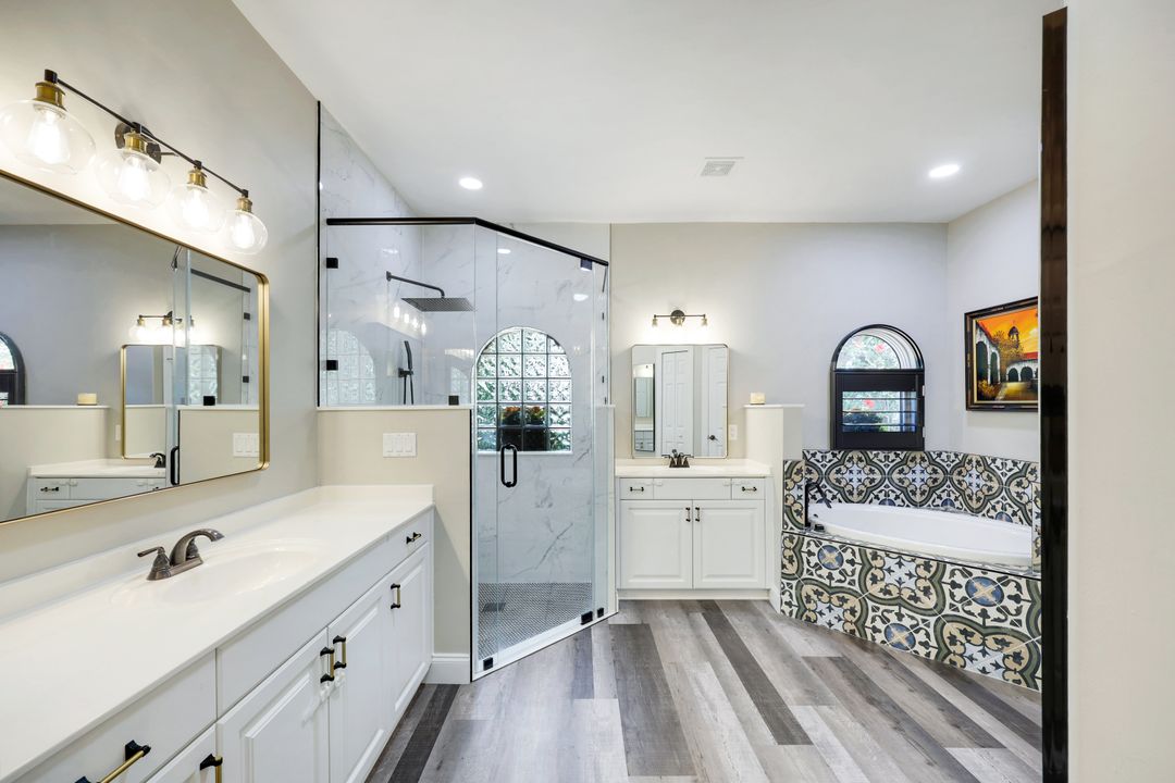 2039 Imperial Cir, Naples, FL 34110