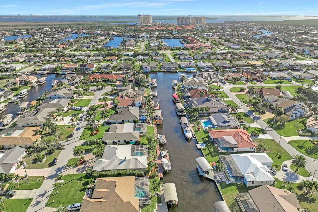 5320 SW 11th Pl, Cape Coral, FL 33914
