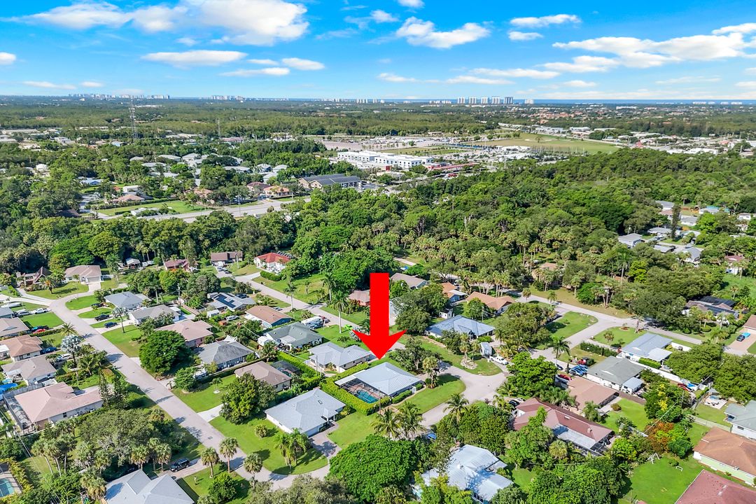 27984 Carl Cir, Bonita Springs, FL 34135