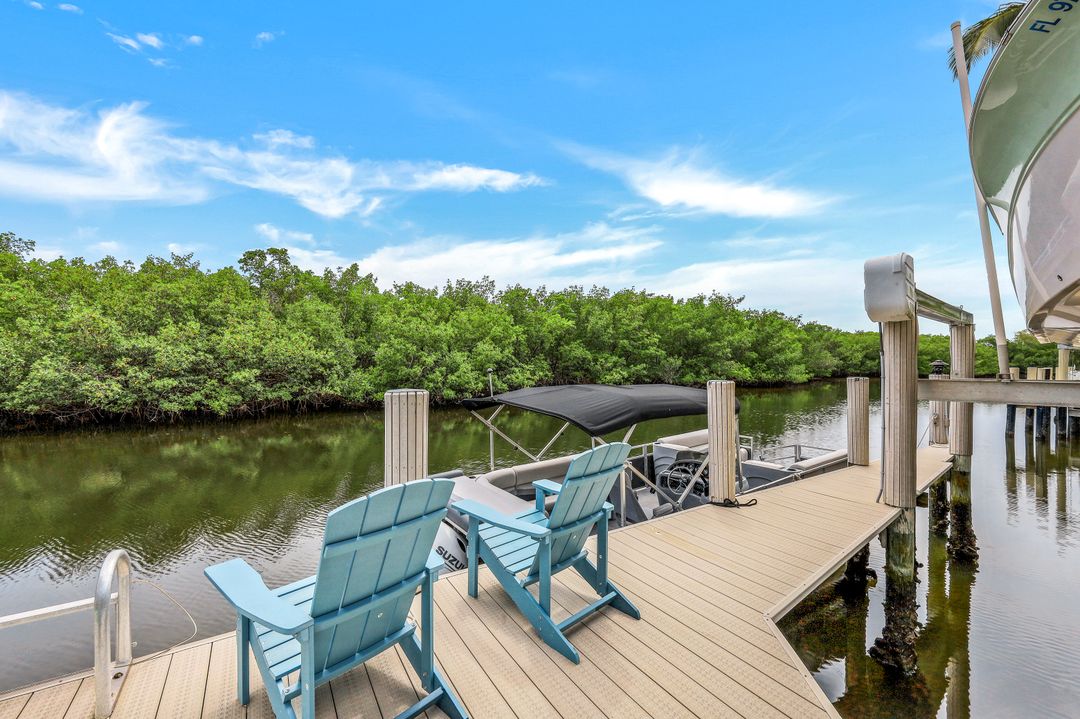 458 Spinnaker Dr, Marco Island, FL 34145