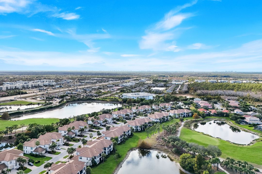 9201 Quartz Ln #202, Naples, FL 34120