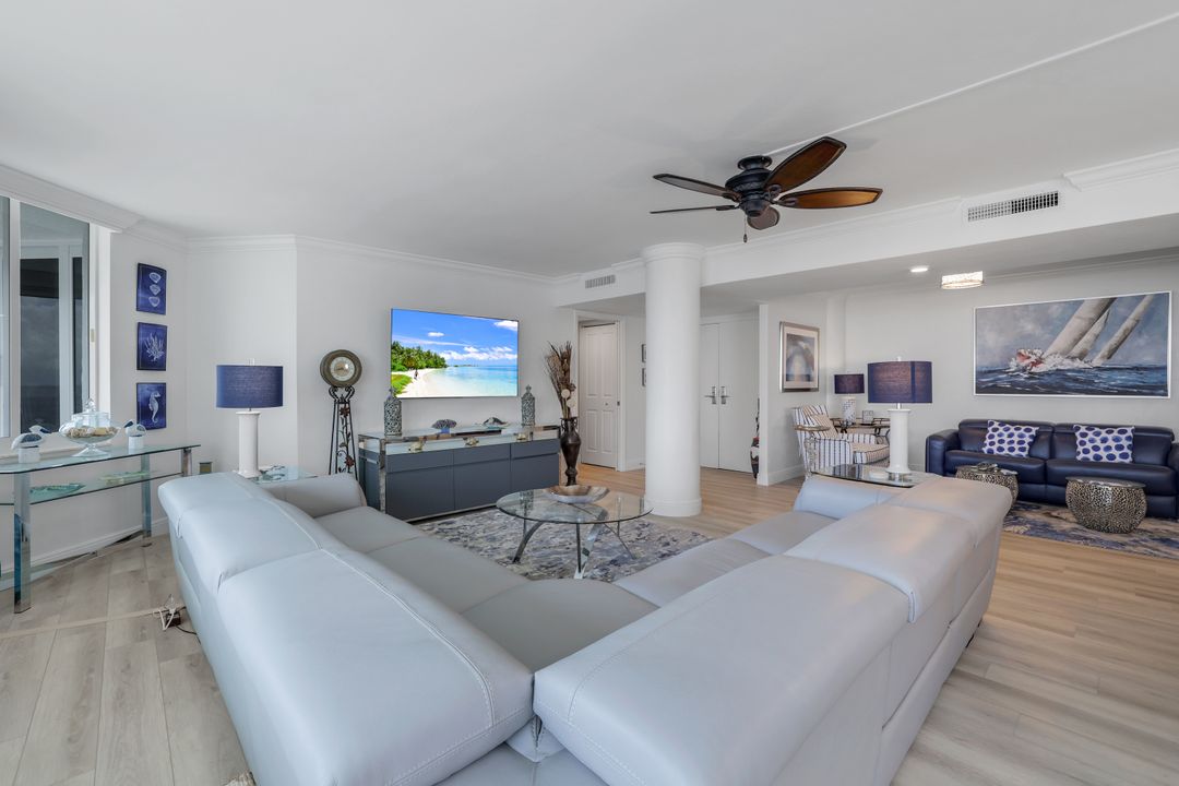4041 Gulf Shore Blvd N #1705, Naples, FL 34103