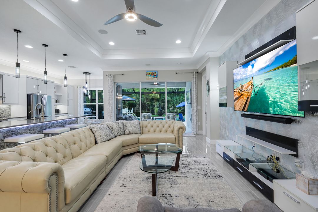 28560 Twain Dr, Bonita Springs, FL 34135