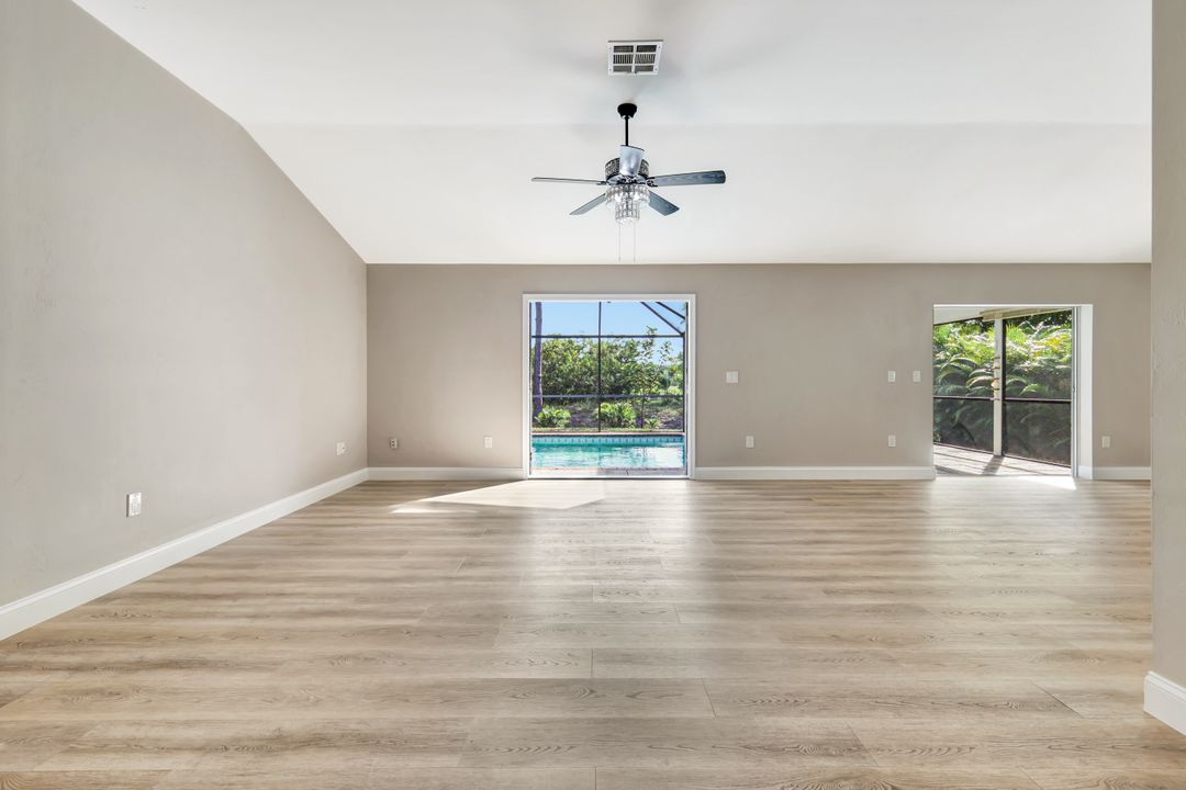 3650 Kent Dr, Naples, FL 34112