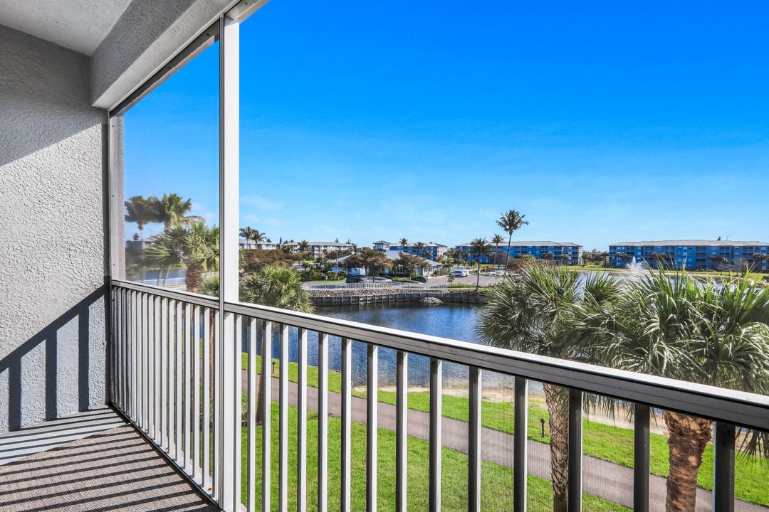 16575 Lake Cir Dr #1136, Fort Myers, FL 33908