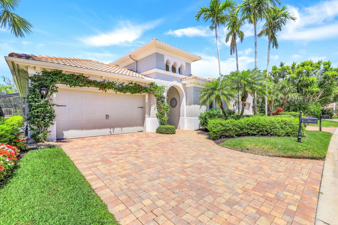 18132 Via Caprini Dr, Miromar Lakes, FL 33913