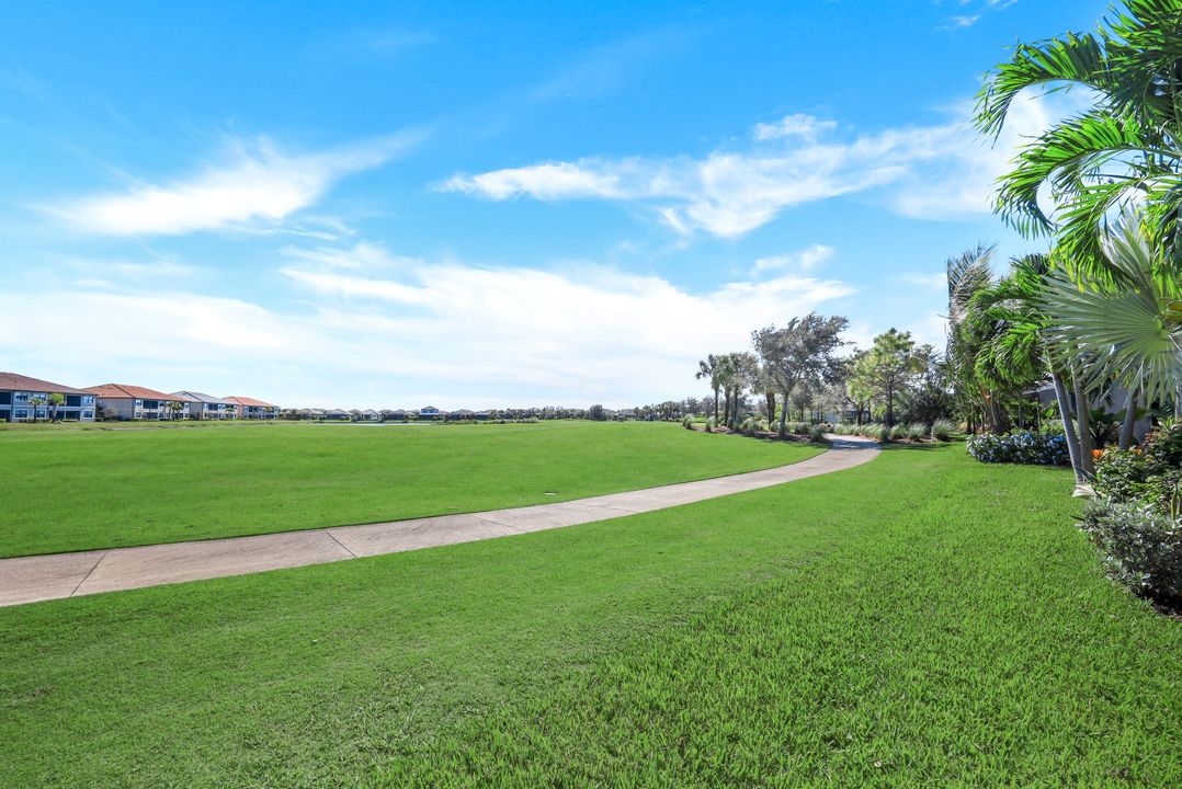 9500 Montelanico Loop, Naples, FL 34119