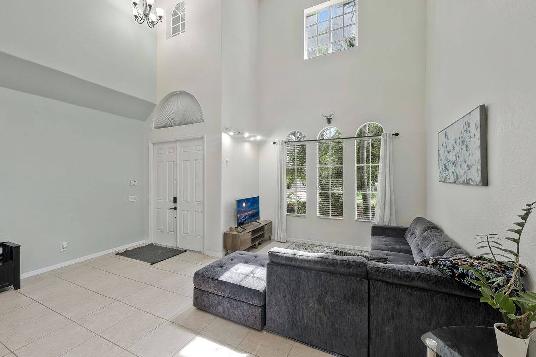 15370 Laguna Hills Dr, Fort Myers, FL 33908