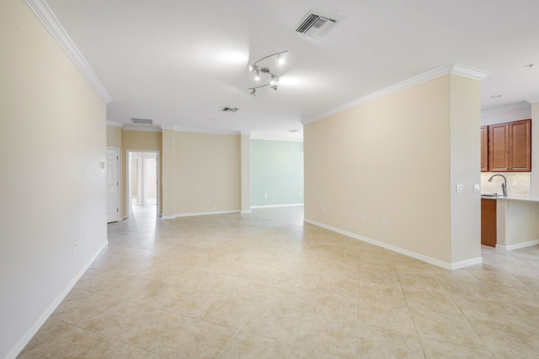 10240 Cobble Notch Loop #201, Bonita Springs, FL 34135