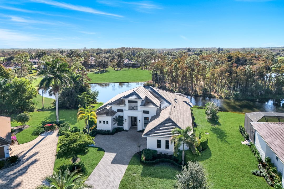 20266 Tiger Ct, Estero, FL 33928