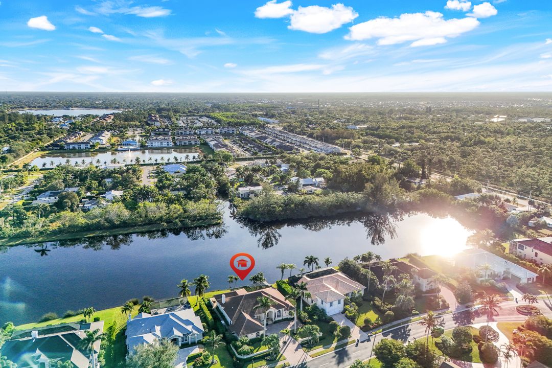 4574 Lighthouse Ln, Naples, FL 34112