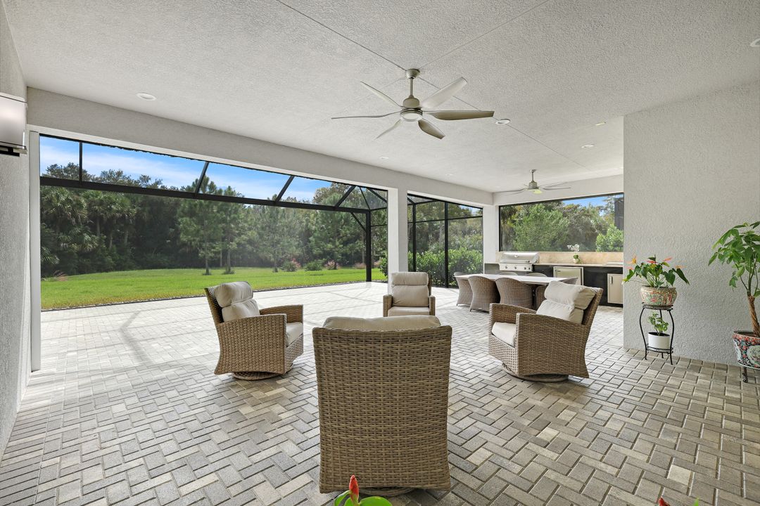 11698 Jasper Ct, Naples, FL 34120