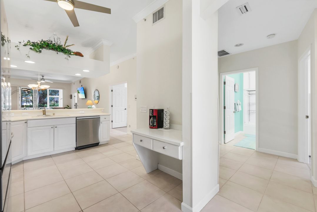 14530 Red Fox Run #215, Naples, FL 34110