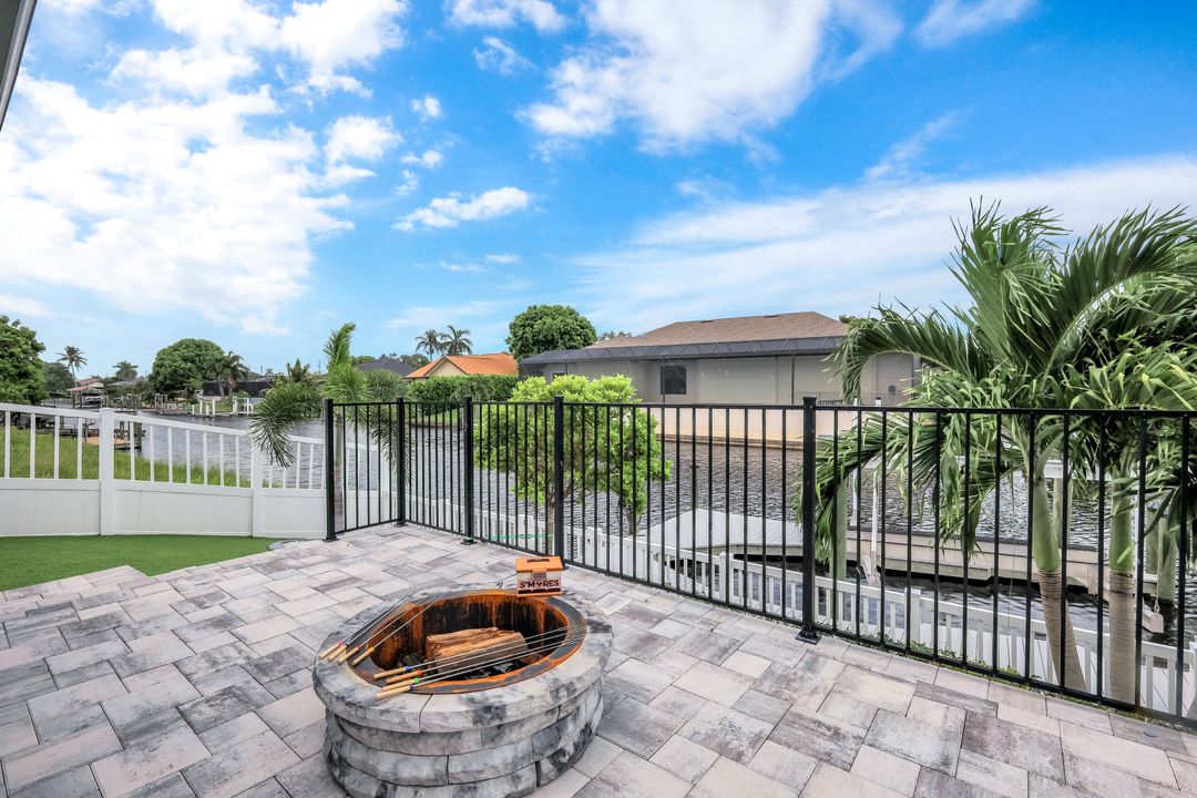 1909 SE 14th St, Cape Coral, FL 33990