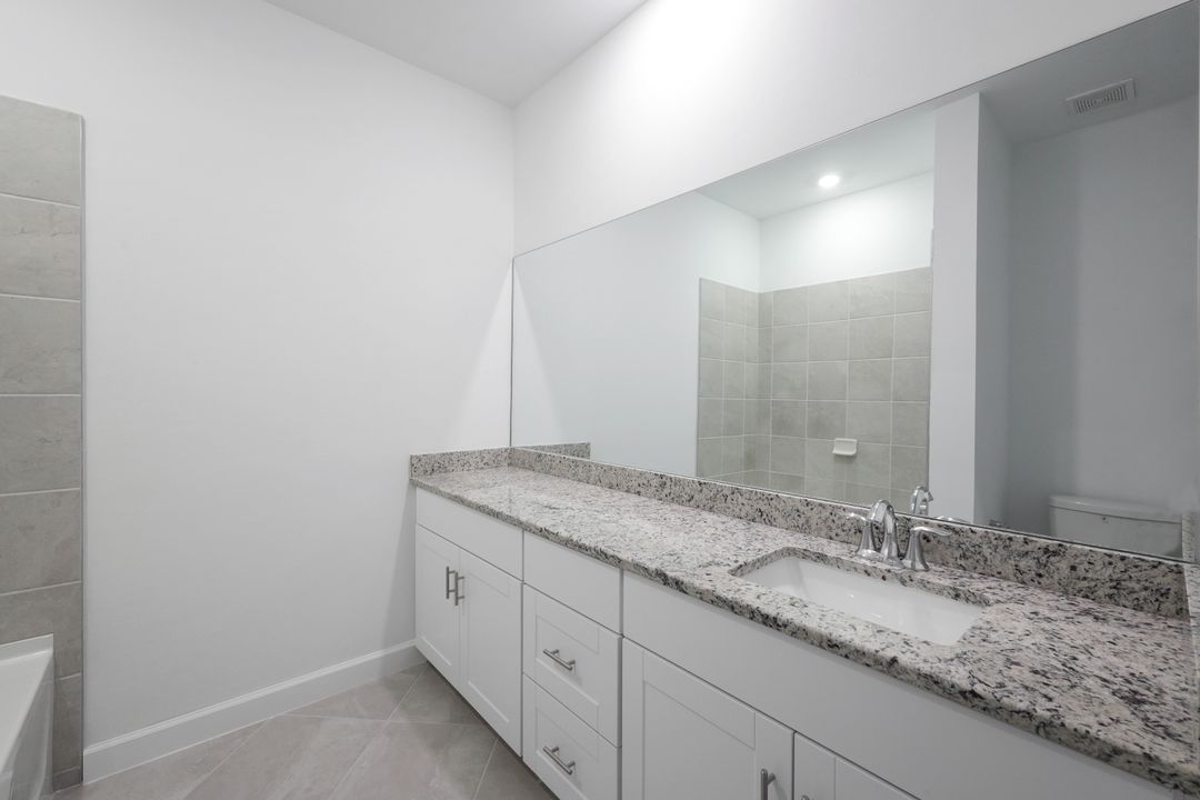 14273 Pine Lodge Ln, Fort Myers, FL 33913