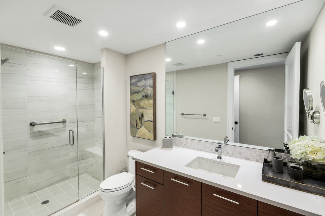 13665 Vanderbilt Dr #301, Naples, FL 34110