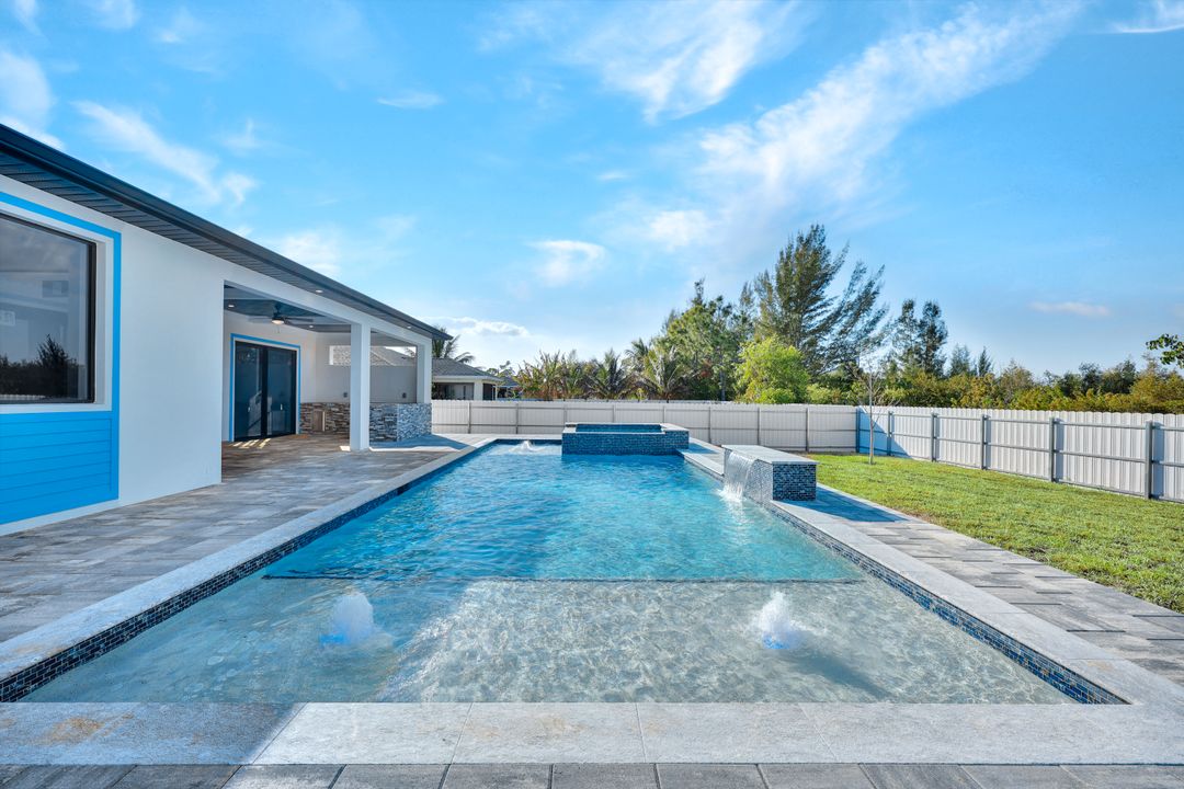 2917 NW 27th St, Cape Coral, FL 33993