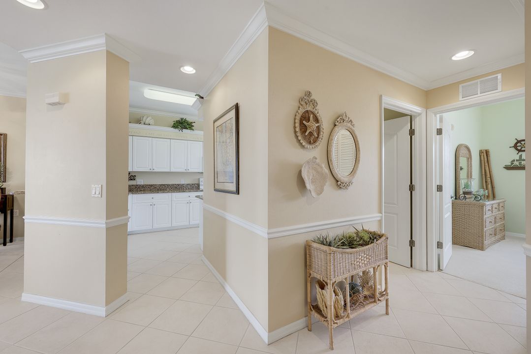 16615 Lake Cir Dr #438, Fort Myers, FL 33908