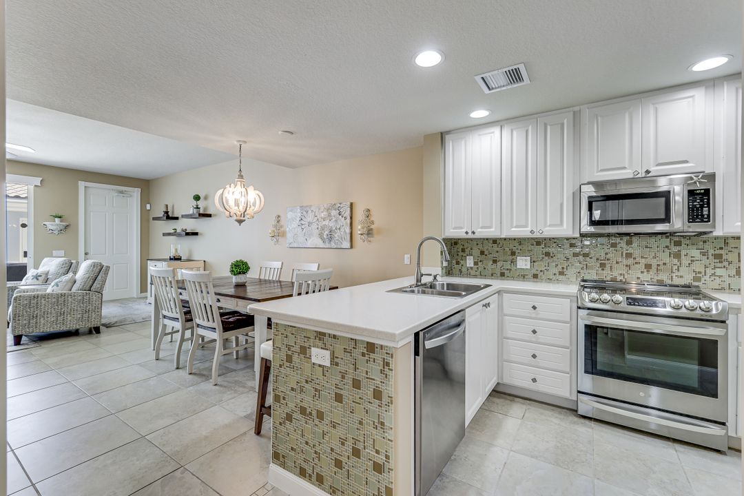 15400 Almaco Cir, Bonita Springs, FL 34135