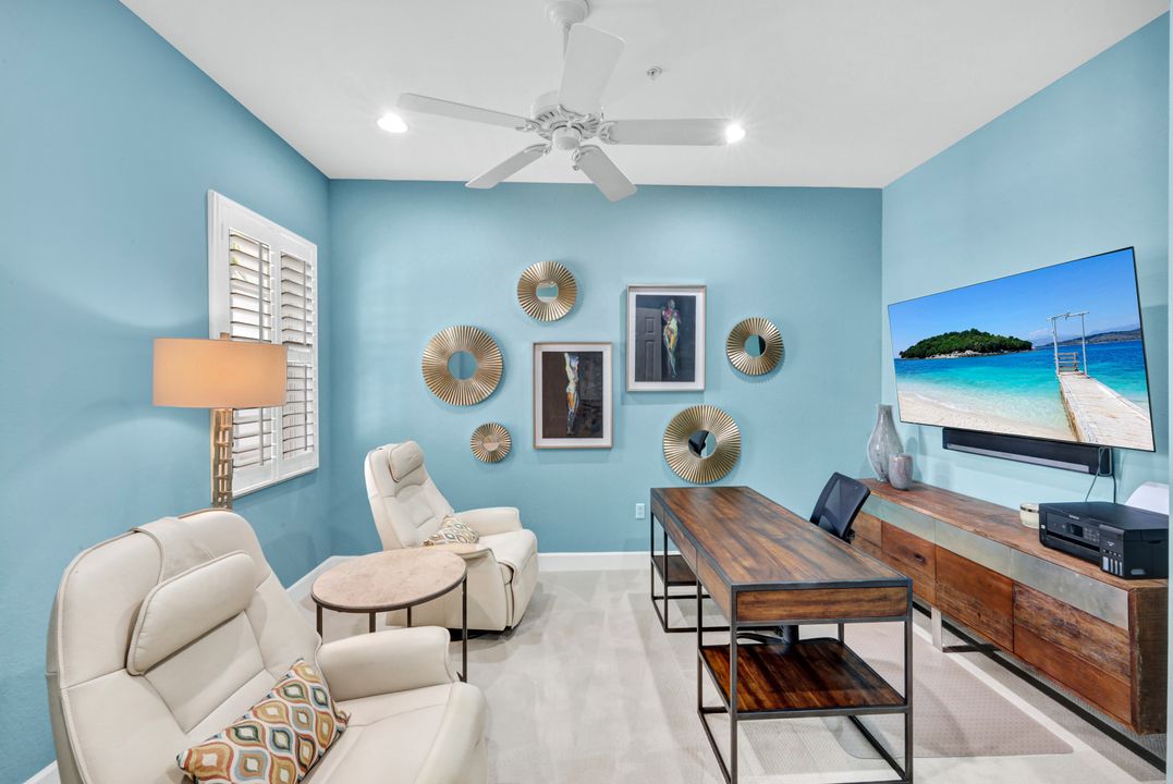 8755 Coastline Ct #202, Naples, FL 34120