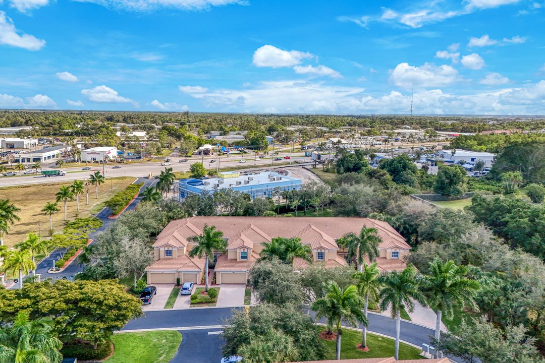 6100 Jonathans Bay Cir #302, Fort Myers, FL 33908