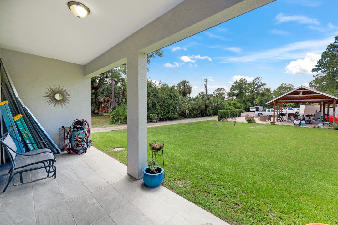 543 20th St SE, Naples, FL 34117