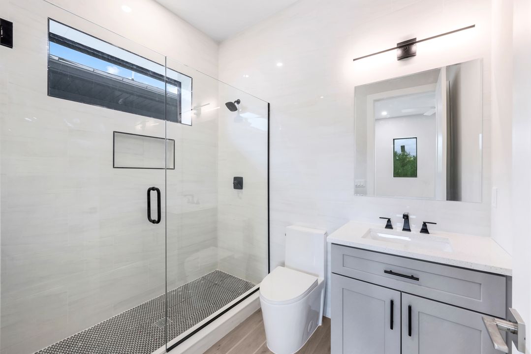 524 103rd Ave N, Naples, FL 34108