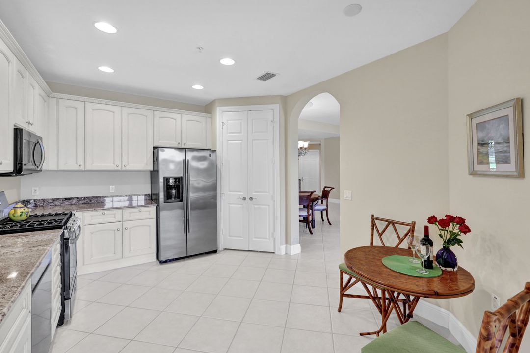 9038 Cascada Way #102, Naples, FL 34114