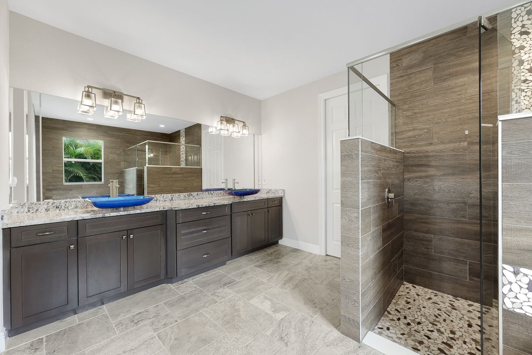 1927 SW 47th Terrace, Cape Coral, FL 33914