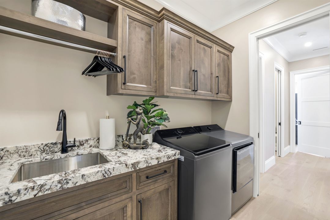 855 Old Marco Ln, Marco Island, FL 34145