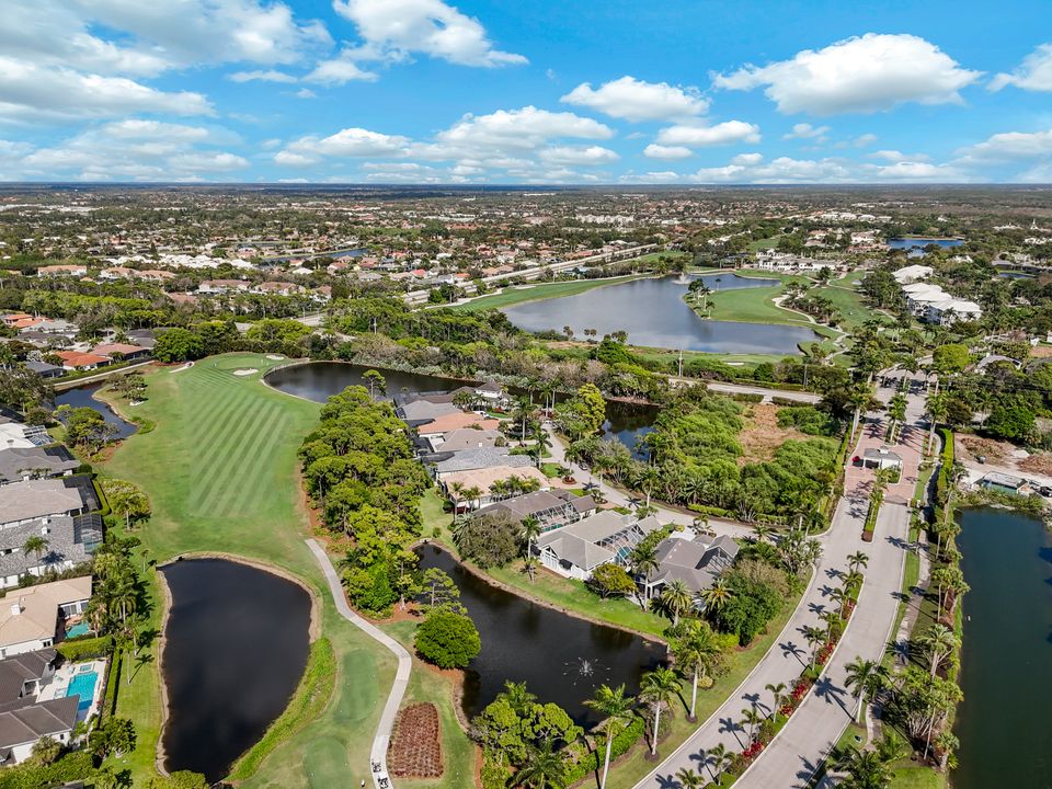 109 Greenfield Ct, Naples, FL 34110