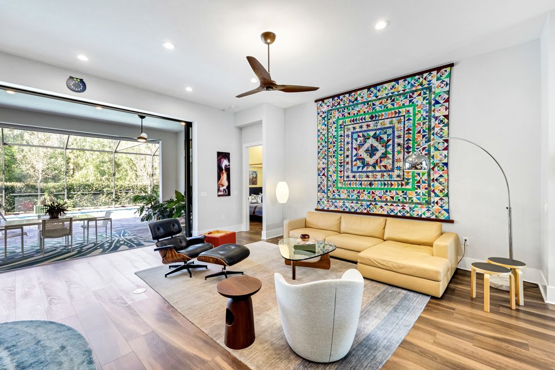 16249 Verilyn Cir, Naples, FL 34110