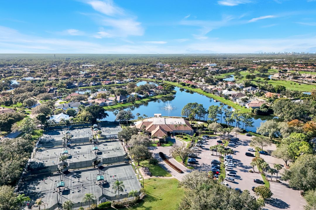 11510 Tanager Ct, Naples, FL 34119