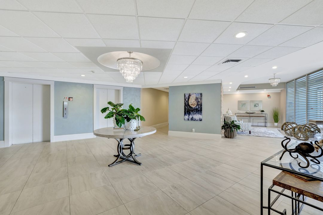 220 Seaview Ct #613, Marco Island, FL 34145