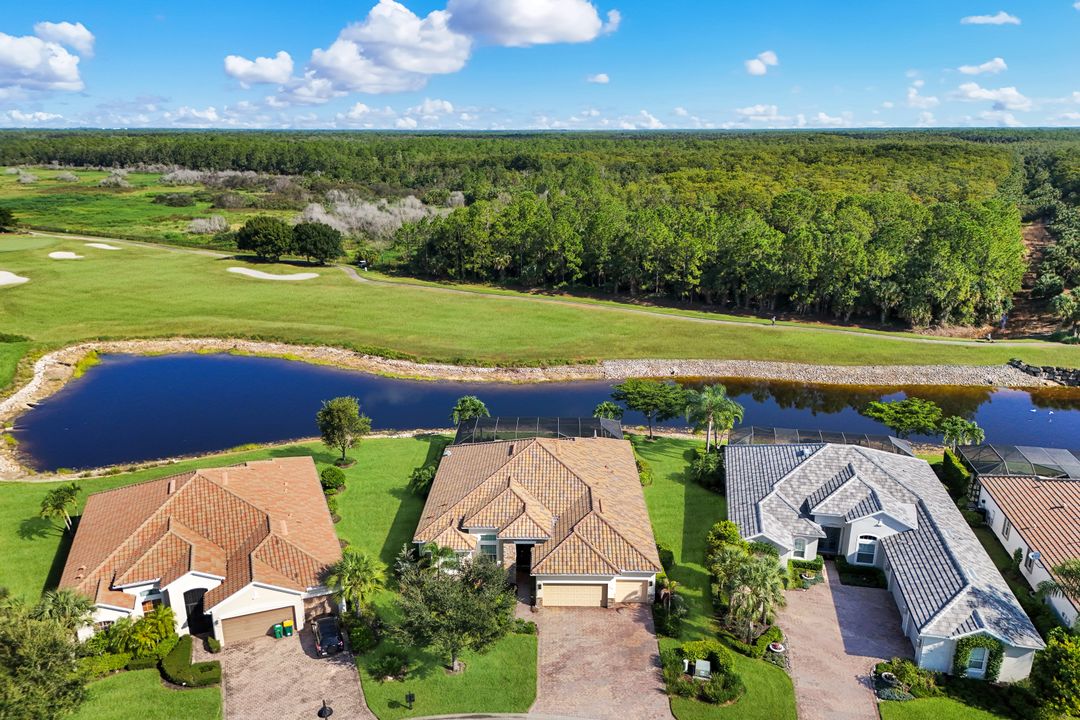 9238 Ores Cir, Naples, FL 34120